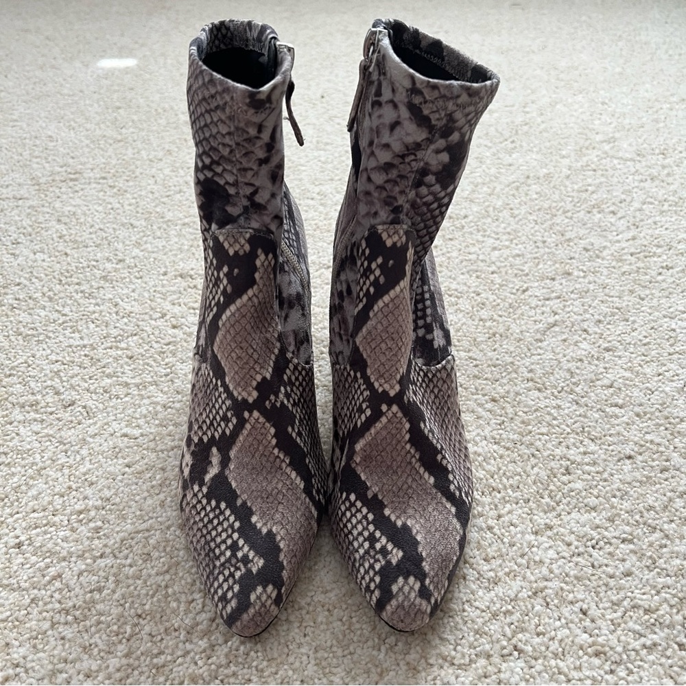 Steve Madden Elory Booties Snakeskin Print